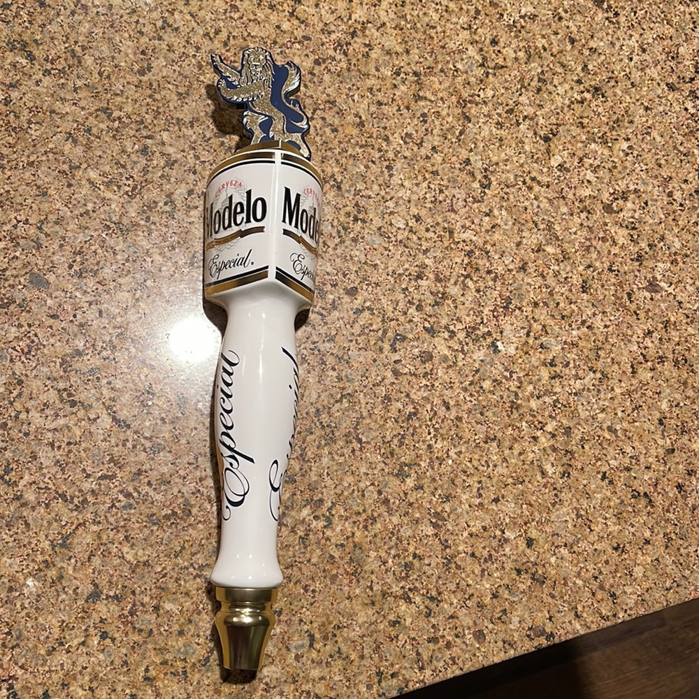 Modelo Especial Tap Handle